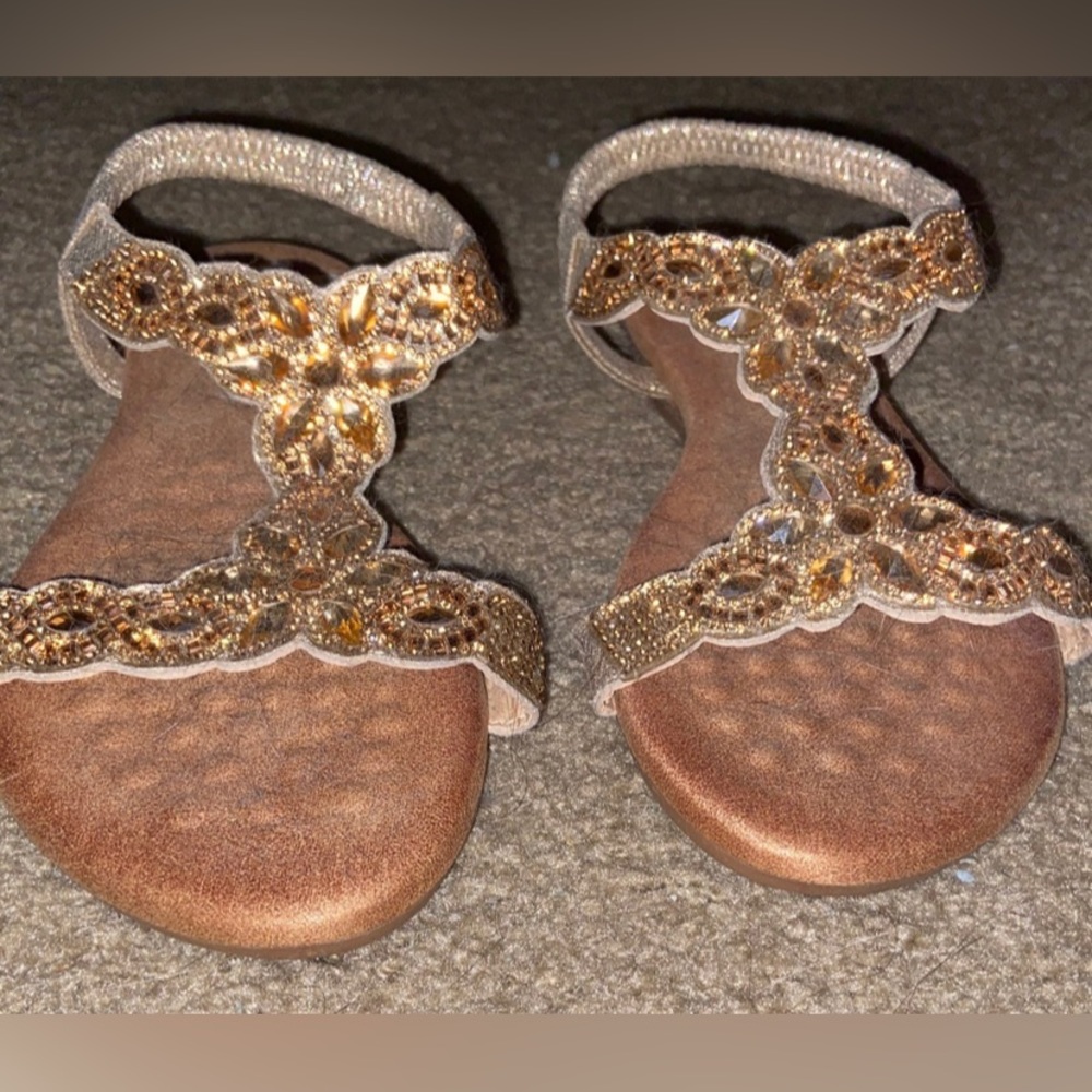 Rhinestone flower sandals